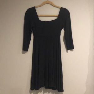 Black plain quarter sleeve dress
